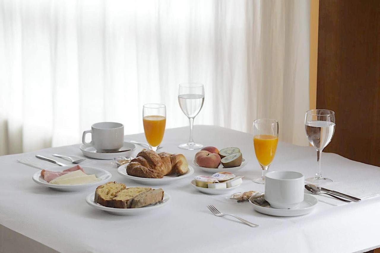Hotel Paraiso Del Marisco 오그로브 외부 사진