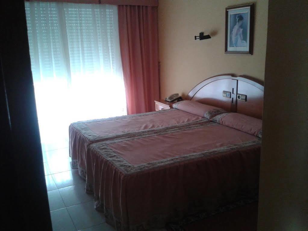 Hotel Paraiso Del Marisco 오그로브 외부 사진